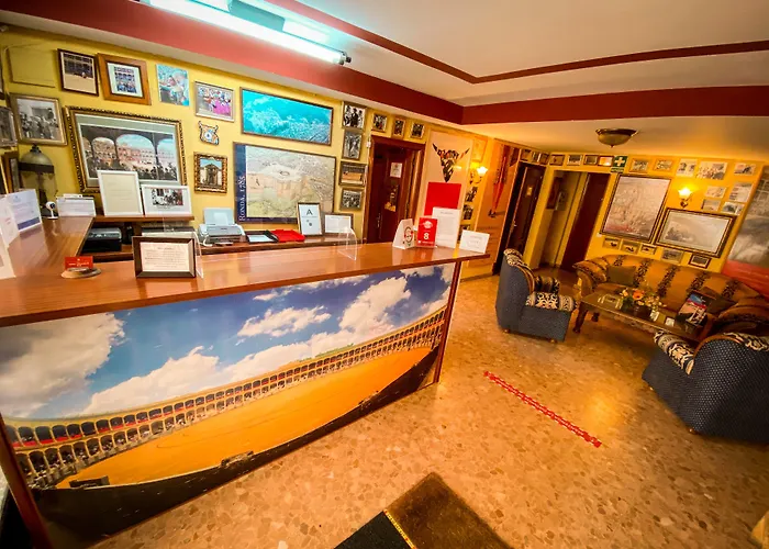 아룬다 Ii 호텔 2*